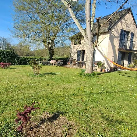 Dans Grande Maison Au Calme Face Aux Pyrenees Avec Salle D'eau Et Wc Privatifs