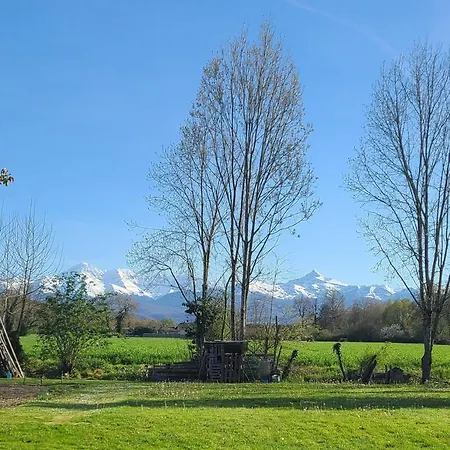 Dans Grande Maison Au Calme Face Aux Pyrenees Avec Salle D'eau Et Wc Privatifs Frühstückspension Bernac-Debat