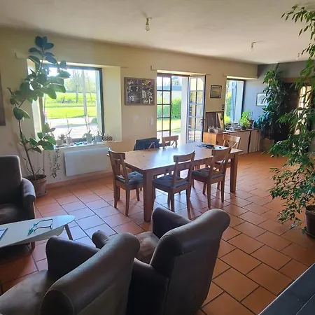 Dans Grande Maison Au Calme Face Aux Pyrenees Avec Salle D'eau Et Wc Privatifs Frühstückspension